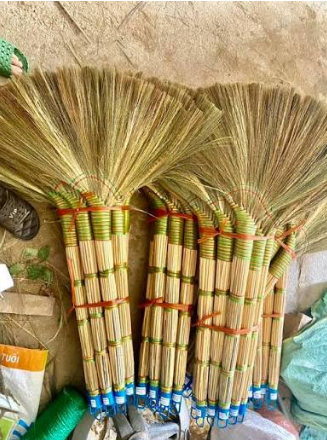 Chổi đót - nhà cung cấp Lê Thị Minh Chinh